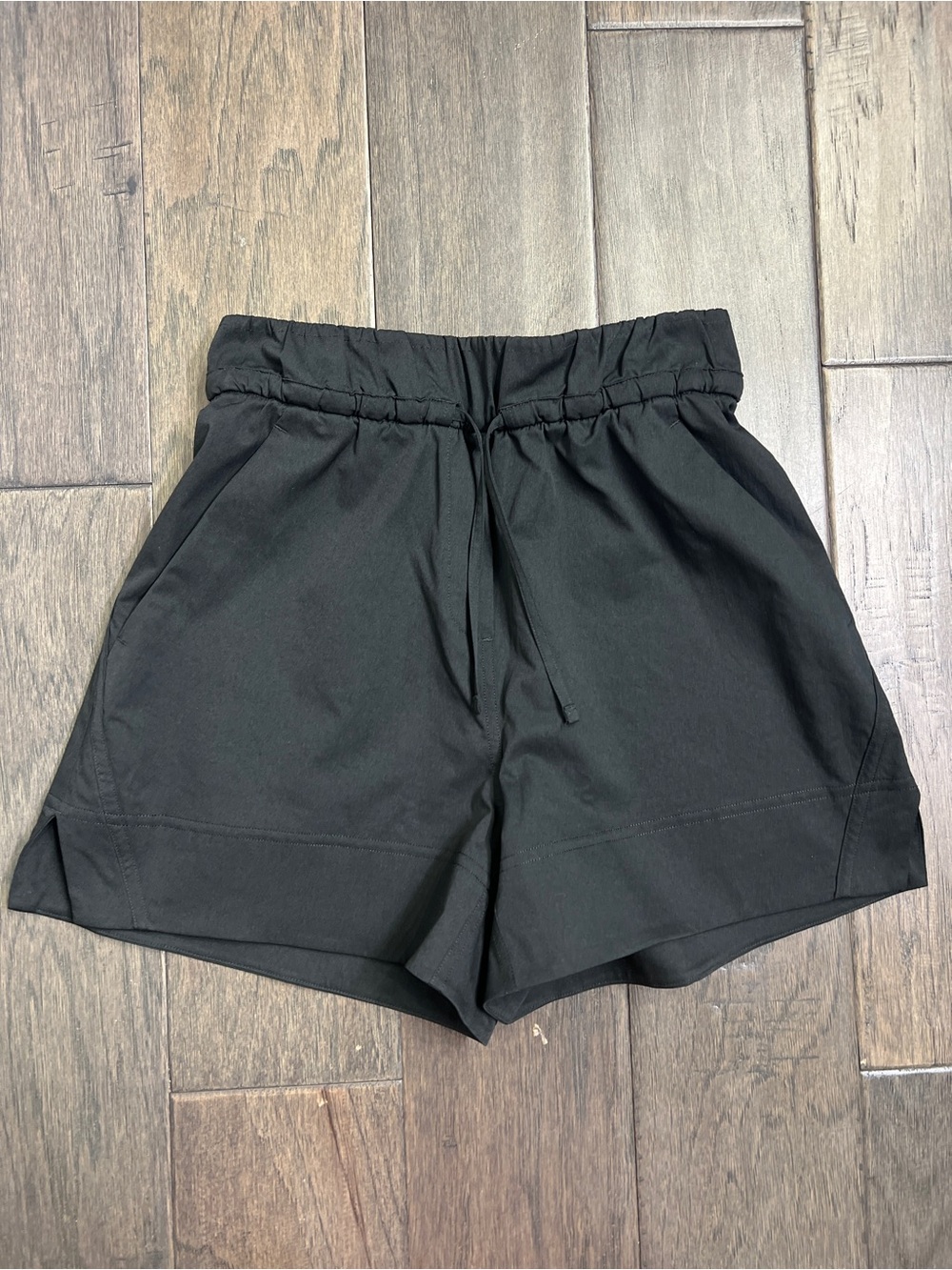 Lululemon Cinchable Waist High-Rise Woven Short 3.5" Black